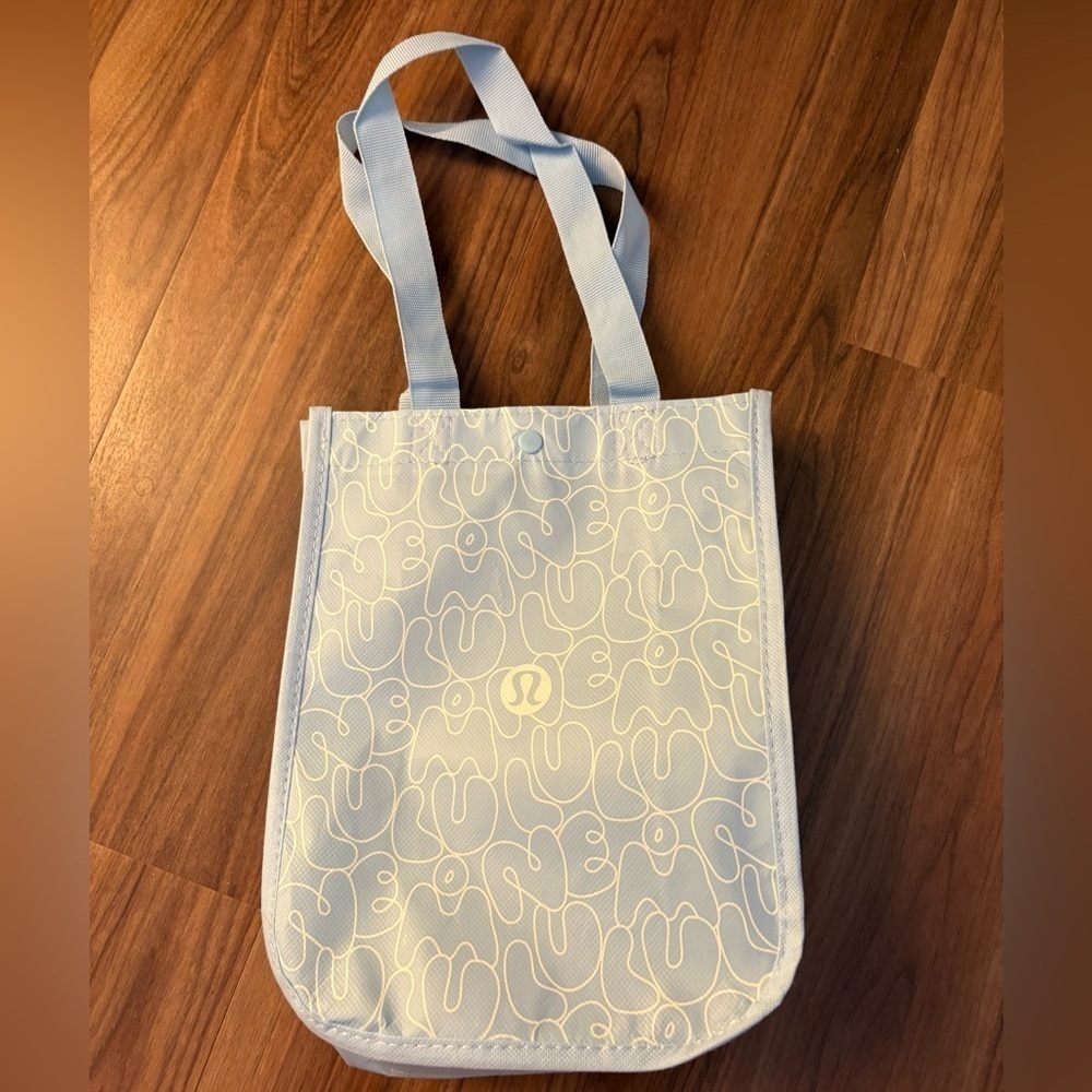 Lululemon Limited Edition Small Blue Shopping Tote - Picture 4 of 4